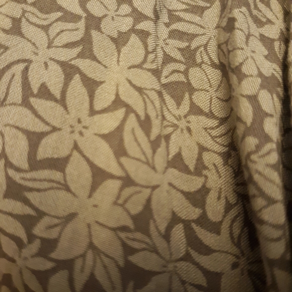 Blouse - Picture 2 of 3